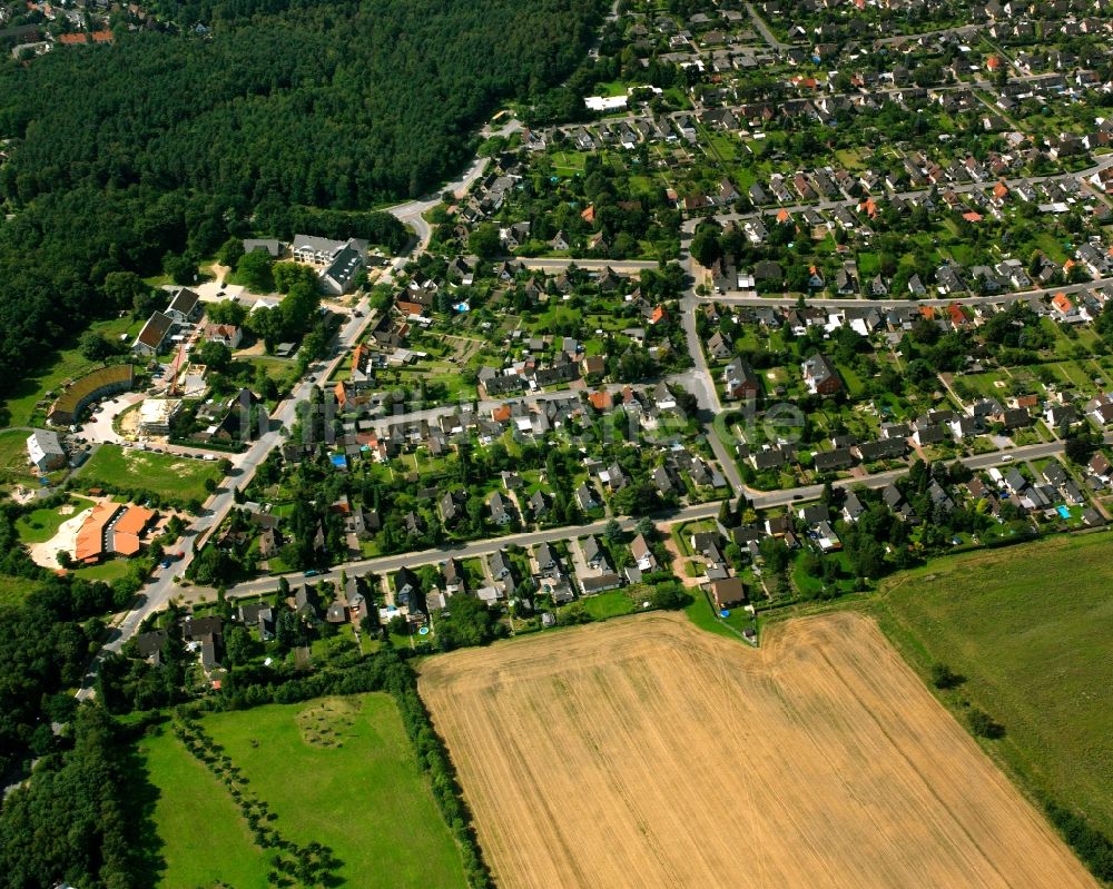 Geesthacht aus der Vogelperspektive: Wohngebiet - Mischbebauung der Mehr- und Einfamilienhaussiedlung in Geesthacht im Bundesland Schleswig-Holstein, Deutschland