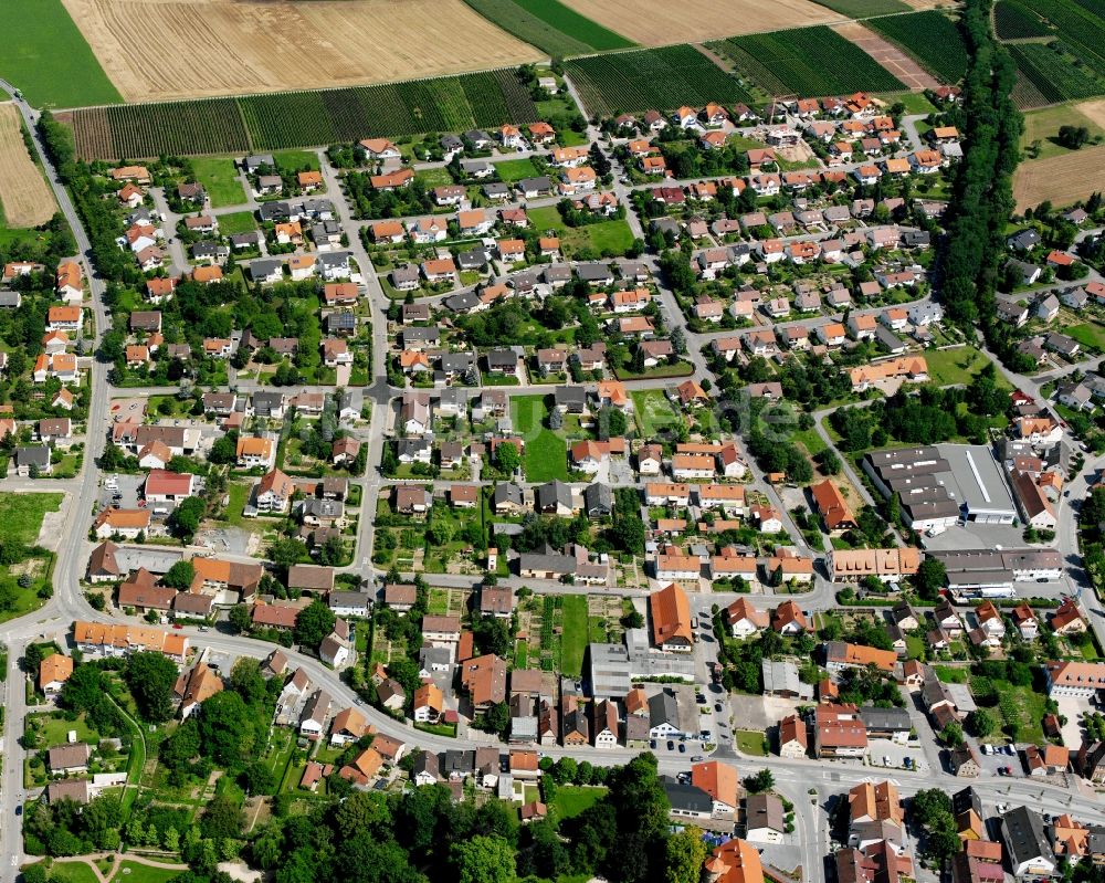 Gemmingen aus der Vogelperspektive: Wohngebiet - Mischbebauung der Mehr- und Einfamilienhaussiedlung in Gemmingen im Bundesland Baden-Württemberg, Deutschland