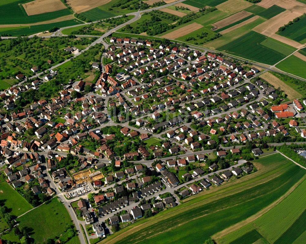 Großaspach aus der Vogelperspektive: Wohngebiet - Mischbebauung der Mehr- und Einfamilienhaussiedlung in Großaspach im Bundesland Baden-Württemberg, Deutschland