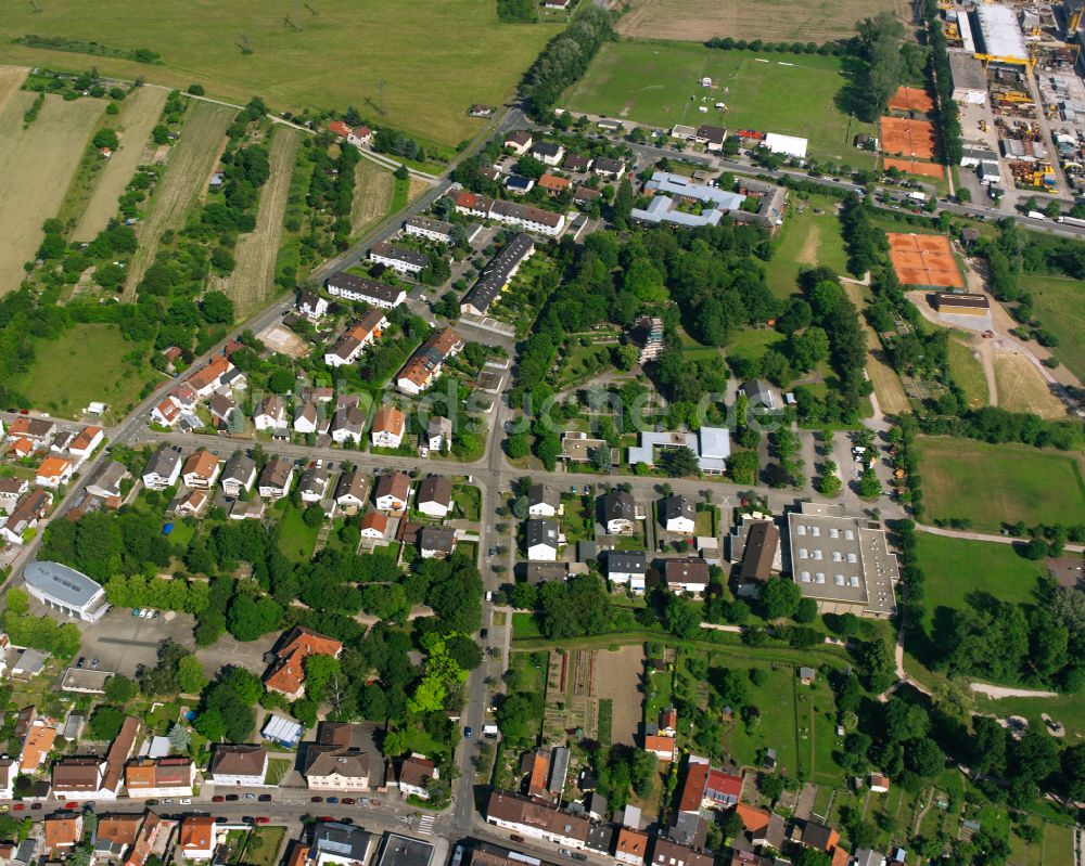 Hagsfeld aus der Vogelperspektive: Wohngebiet - Mischbebauung der Mehr- und Einfamilienhaussiedlung in Hagsfeld im Bundesland Baden-Württemberg, Deutschland