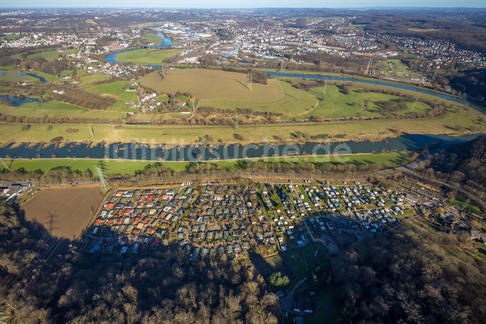 Hattingen von oben - Wohngebiet - Mischbebauung der Mehr- und Einfamilienhaussiedlung in Hattingen im Bundesland Nordrhein-Westfalen, Deutschland