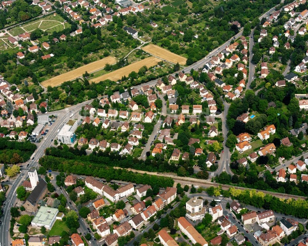 Luftaufnahme Heilbronn - Wohngebiet - Mischbebauung der Mehr- und Einfamilienhaussiedlung in Heilbronn im Bundesland Baden-Württemberg, Deutschland