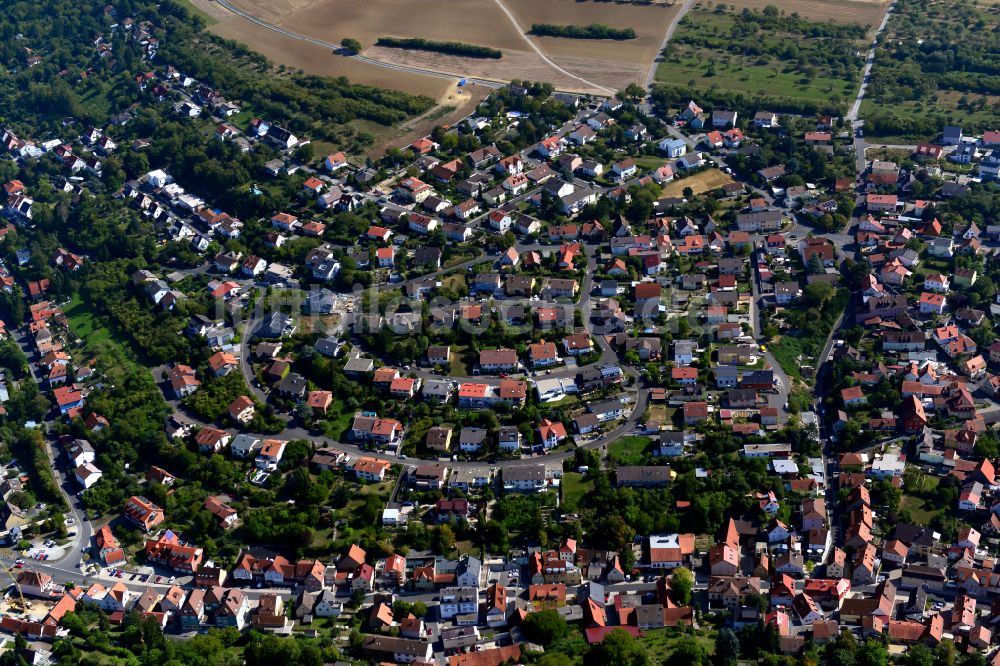 Hexenbruch von oben - Wohngebiet - Mischbebauung der Mehr- und Einfamilienhaussiedlung in Hexenbruch im Bundesland Bayern, Deutschland