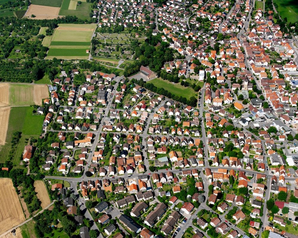 Luftaufnahme Leingarten - Wohngebiet - Mischbebauung der Mehr- und Einfamilienhaussiedlung in Leingarten im Bundesland Baden-Württemberg, Deutschland