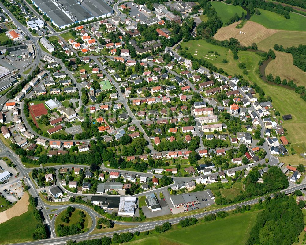 Luftaufnahme Moschendorf - Wohngebiet - Mischbebauung der Mehr- und Einfamilienhaussiedlung in Moschendorf im Bundesland Bayern, Deutschland