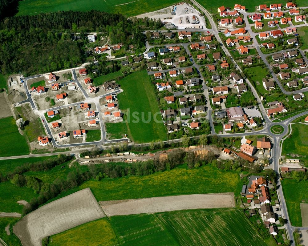 Luftaufnahme Neumühle - Wohngebiet - Mischbebauung der Mehr- und Einfamilienhaussiedlung in Neumühle im Bundesland Bayern, Deutschland