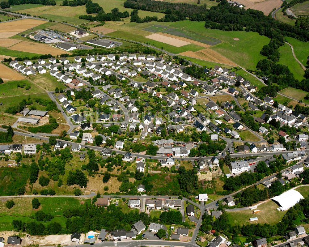 Luftbild Rhaunen - Wohngebiet - Mischbebauung der Mehr- und Einfamilienhaussiedlung in Rhaunen im Bundesland Rheinland-Pfalz, Deutschland