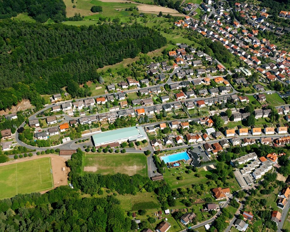 Luftaufnahme Sandbach - Wohngebiet - Mischbebauung der Mehr- und Einfamilienhaussiedlung in Sandbach im Bundesland Hessen, Deutschland