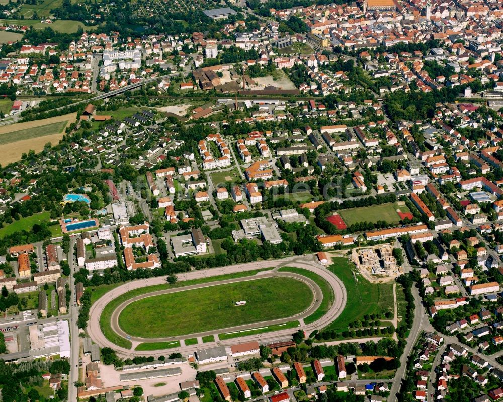 Luftaufnahme Straubing - Wohngebiet - Mischbebauung der Mehr- und Einfamilienhaussiedlung in Straubing im Bundesland Bayern, Deutschland