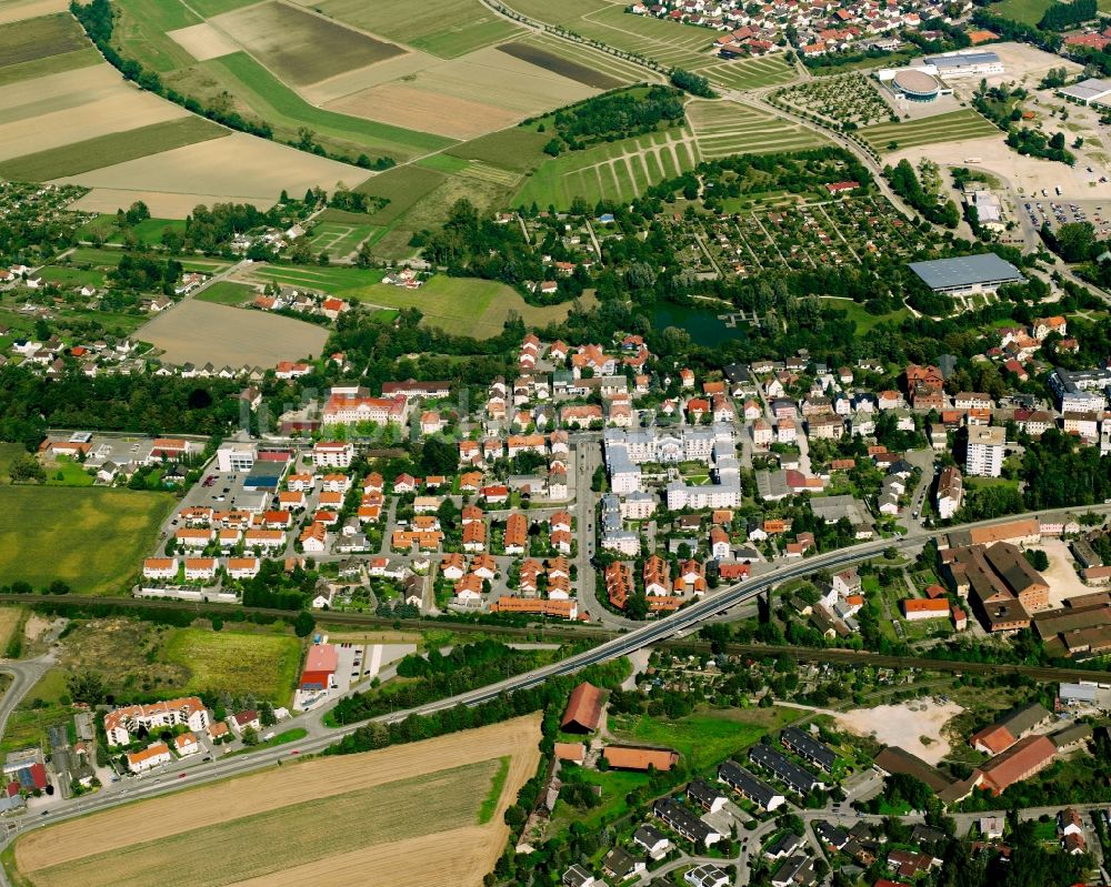 Straubing aus der Vogelperspektive: Wohngebiet - Mischbebauung der Mehr- und Einfamilienhaussiedlung in Straubing im Bundesland Bayern, Deutschland