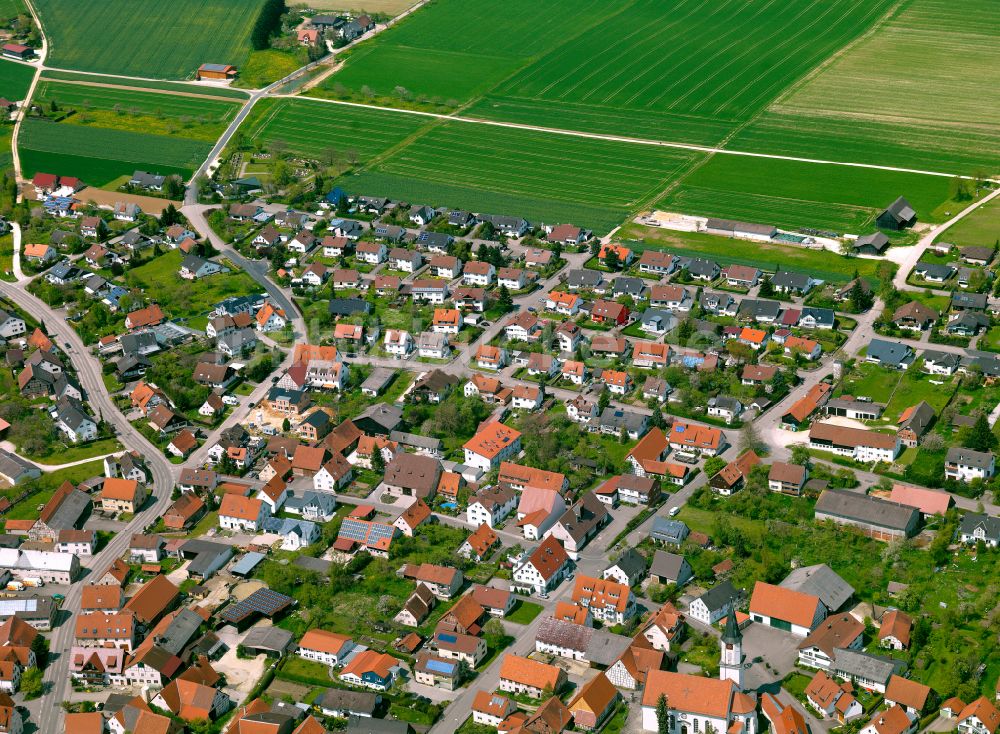 Luftbild Tomerdingen - Wohngebiet - Mischbebauung der Mehr- und Einfamilienhaussiedlung in Tomerdingen im Bundesland Baden-Württemberg, Deutschland