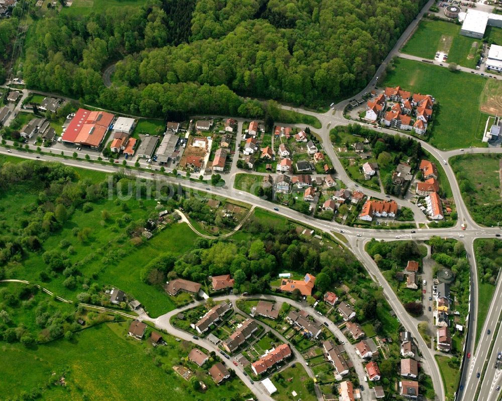 Uhingen von oben - Wohngebiet - Mischbebauung der Mehr- und Einfamilienhaussiedlung in Uhingen im Bundesland Baden-Württemberg, Deutschland