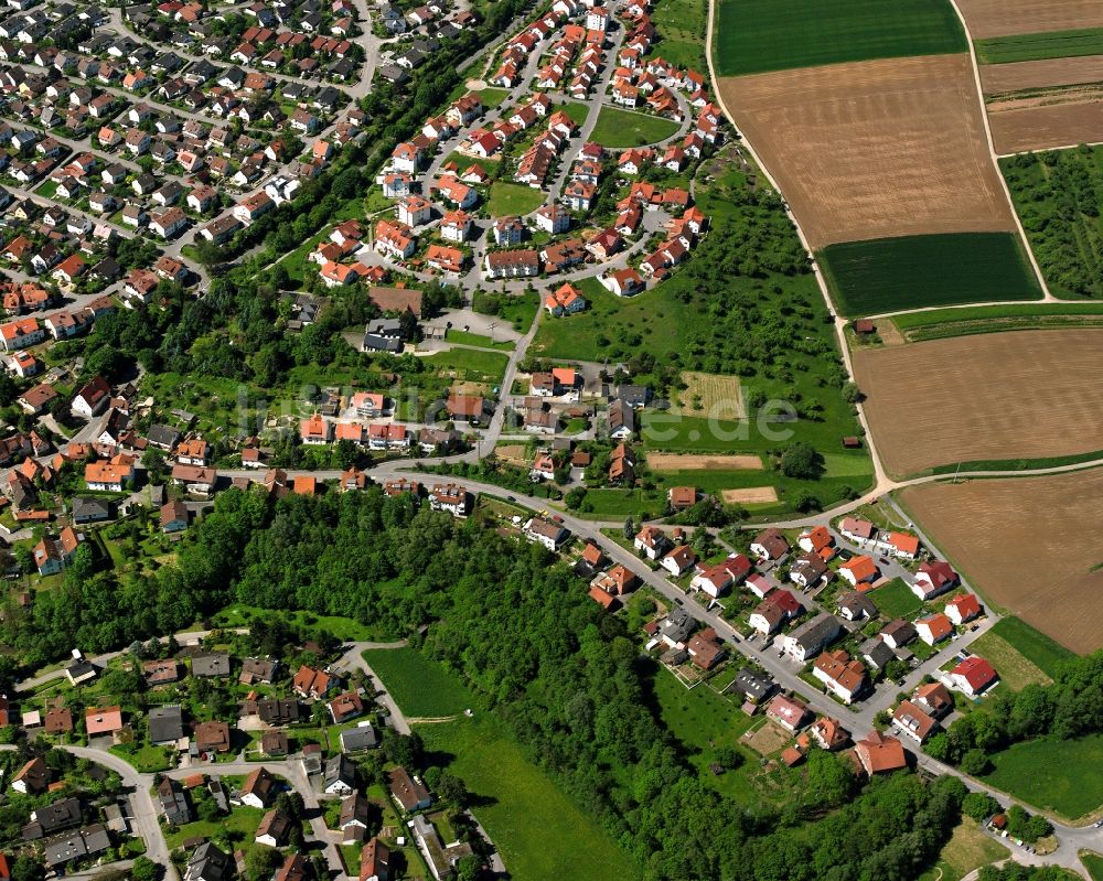 Luftbild Unterweissach - Wohngebiet - Mischbebauung der Mehr- und Einfamilienhaussiedlung in Unterweissach im Bundesland Baden-Württemberg, Deutschland