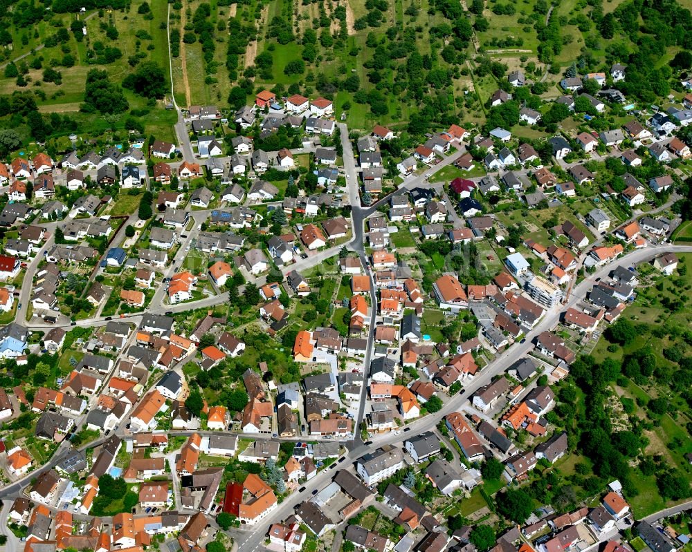 Luftaufnahme Völkersbach - Wohngebiet - Mischbebauung der Mehr- und Einfamilienhaussiedlung in Völkersbach im Bundesland Baden-Württemberg, Deutschland