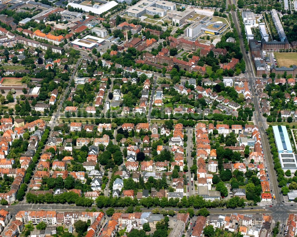 Luftbild Weststadt - Wohngebiet - Mischbebauung der Mehr- und Einfamilienhaussiedlung in Weststadt im Bundesland Baden-Württemberg, Deutschland