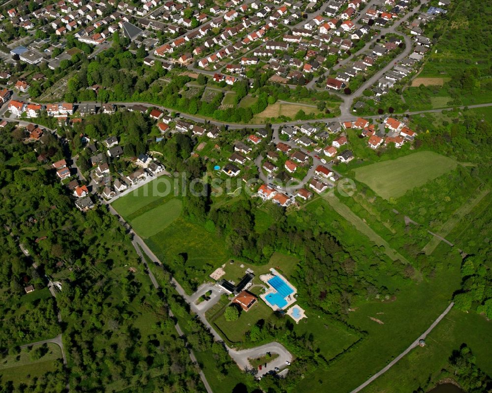 Winterbach von oben - Wohngebiet - Mischbebauung der Mehr- und Einfamilienhaussiedlung in Winterbach im Bundesland Baden-Württemberg, Deutschland