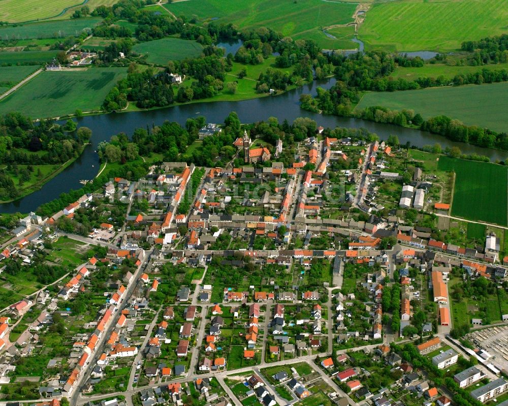 Luftbild Wörlitz - Wohngebiet - Mischbebauung der Mehr- und Einfamilienhaussiedlung in Wörlitz im Bundesland Sachsen-Anhalt, Deutschland