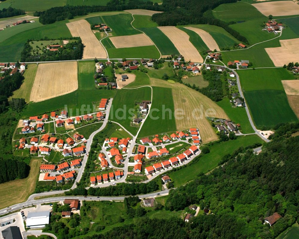 Zieglstadl aus der Vogelperspektive: Wohngebiet - Mischbebauung der Mehr- und Einfamilienhaussiedlung in Zieglstadl im Bundesland Bayern, Deutschland