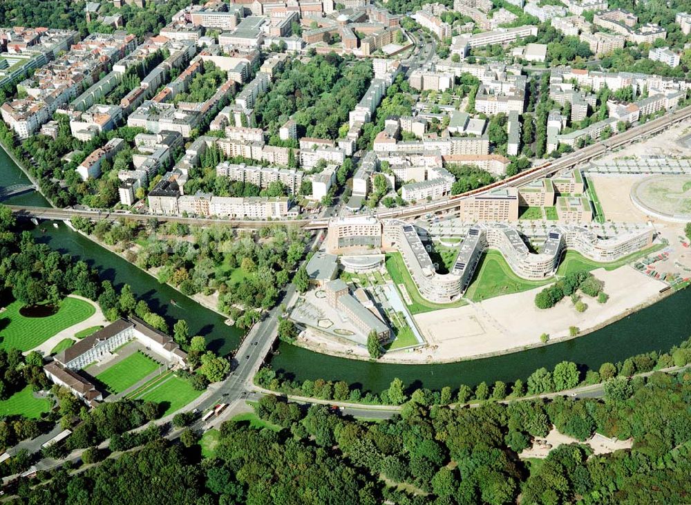 Luftbild Berlin - Moabit - Wohngebiet am Moabiter Werder in Berlin - Moabit am Regierungsviertel / Spreebogen.