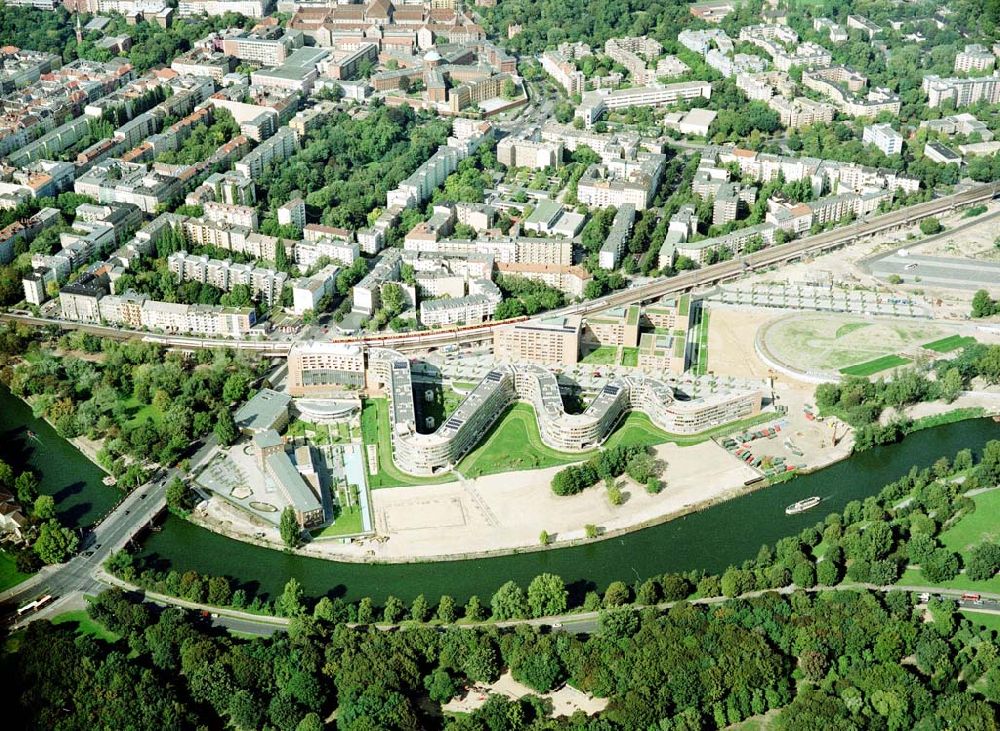 Luftaufnahme Berlin - Moabit - Wohngebiet am Moabiter Werder in Berlin - Moabit am Regierungsviertel / Spreebogen.