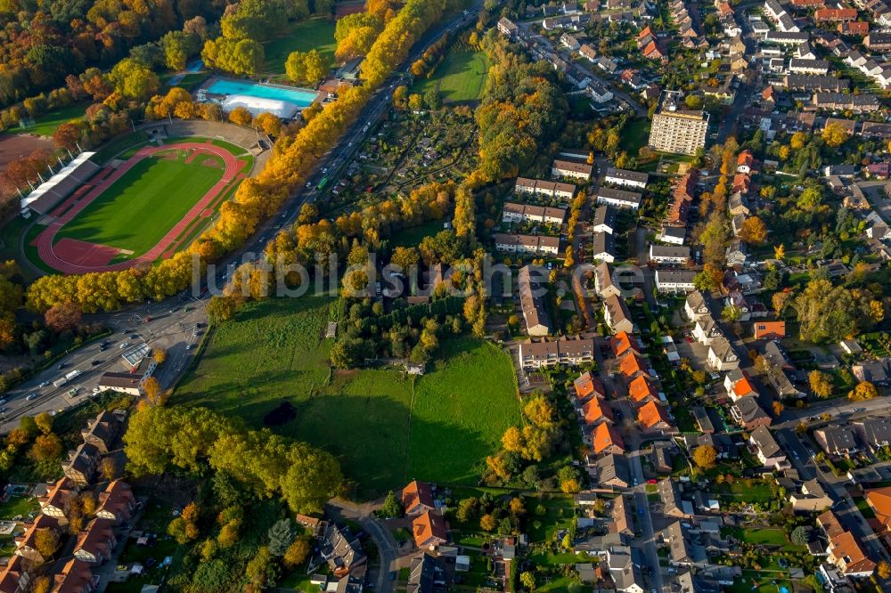 Luftbild Gladbeck - Wohngebiet Moltkesiedlung und Sportplatz Vestische Kampfbahn in Gladbeck im Bundesland Nordrhein-Westfalen