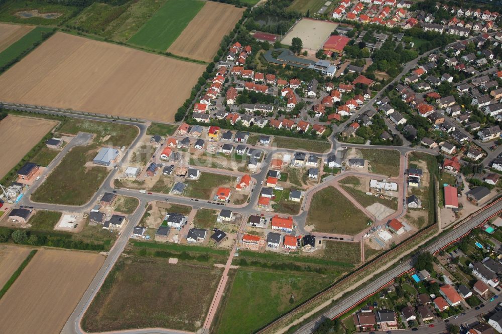 Nackenheim aus der Vogelperspektive: Wohngebiet in Nackenheim im Bundesland Rheinland-Pfalz