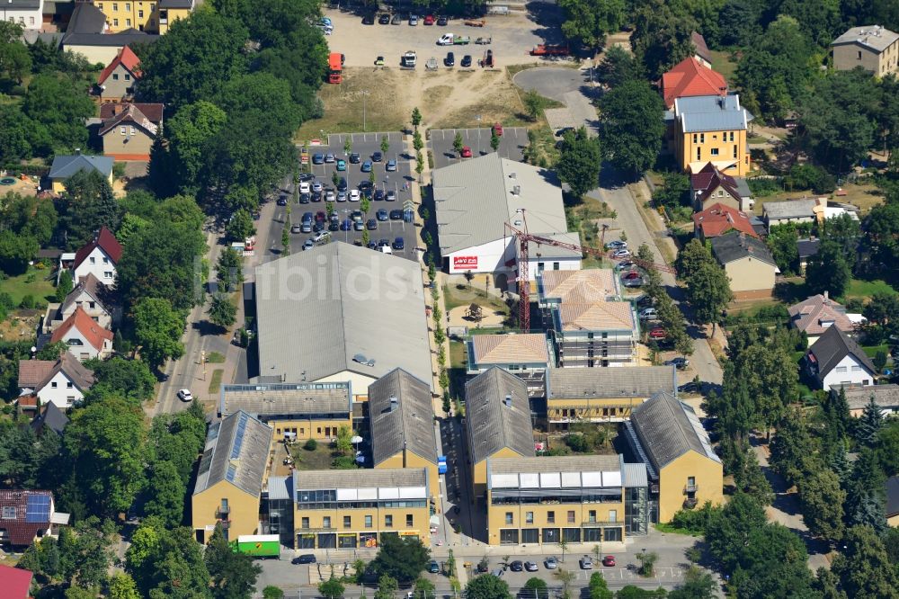 Schöneiche aus der Vogelperspektive: Wohngebiet im Neubau Viertel an der Brandenburgische Straße / Heuweg in Schöneiche im Bundesland Brandenburg