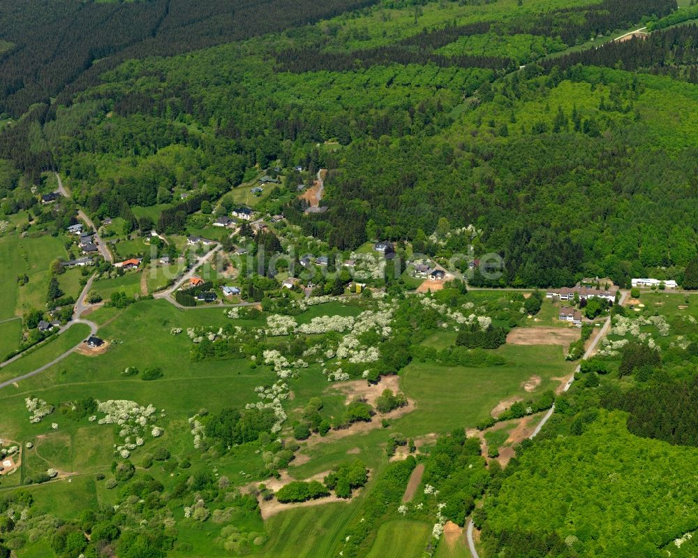 Luftaufnahme Westernohe - Wohngebiet im Norden der Ortsgemeinde Westernohe im Bundesland Rheinland-Pfalz