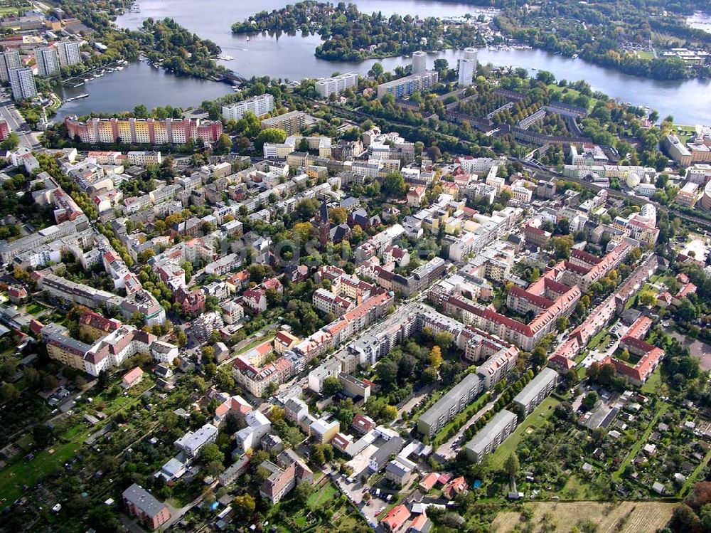 Potsdam aus der Vogelperspektive: Wohngebiet am Park Sanssouci.