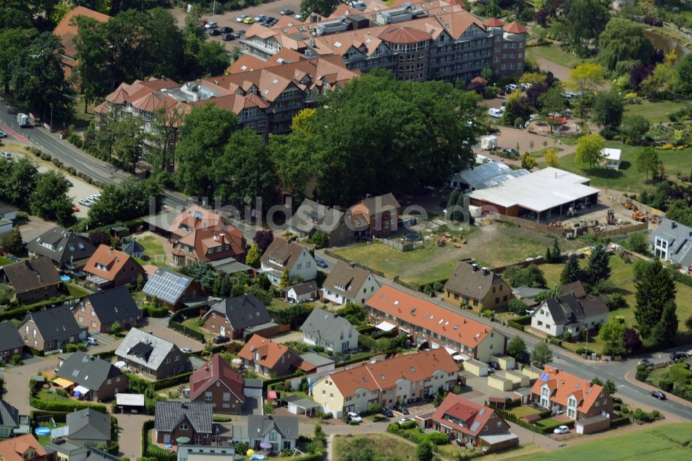 Garbsen aus der Vogelperspektive: Wohngebiet und Pflegeresidenz Haus der Ruhe im Ortsteil Meyenfeld-Mitte in Garbsen im Bundesland Niedersachsen