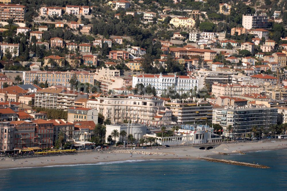 Menton aus der Vogelperspektive: Wohngebiet an der Promenade du Soleil in Menton