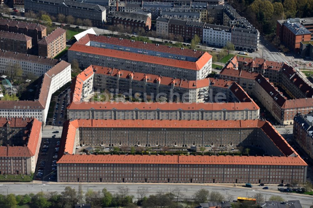 Luftbild Kopenhagen - Wohngebiet einer Reihenhaus- Siedlung Borups Alle in Kopenhagen in Region Hovedstaden, Dänemark