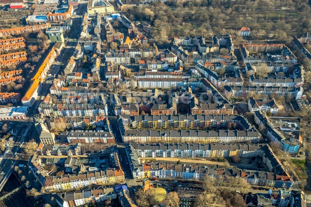 Luftbild Dortmund - Wohngebiet einer Reihenhaus- Siedlung Dorstfelder Brücke in Dortmund im Bundesland Nordrhein-Westfalen, Deutschland