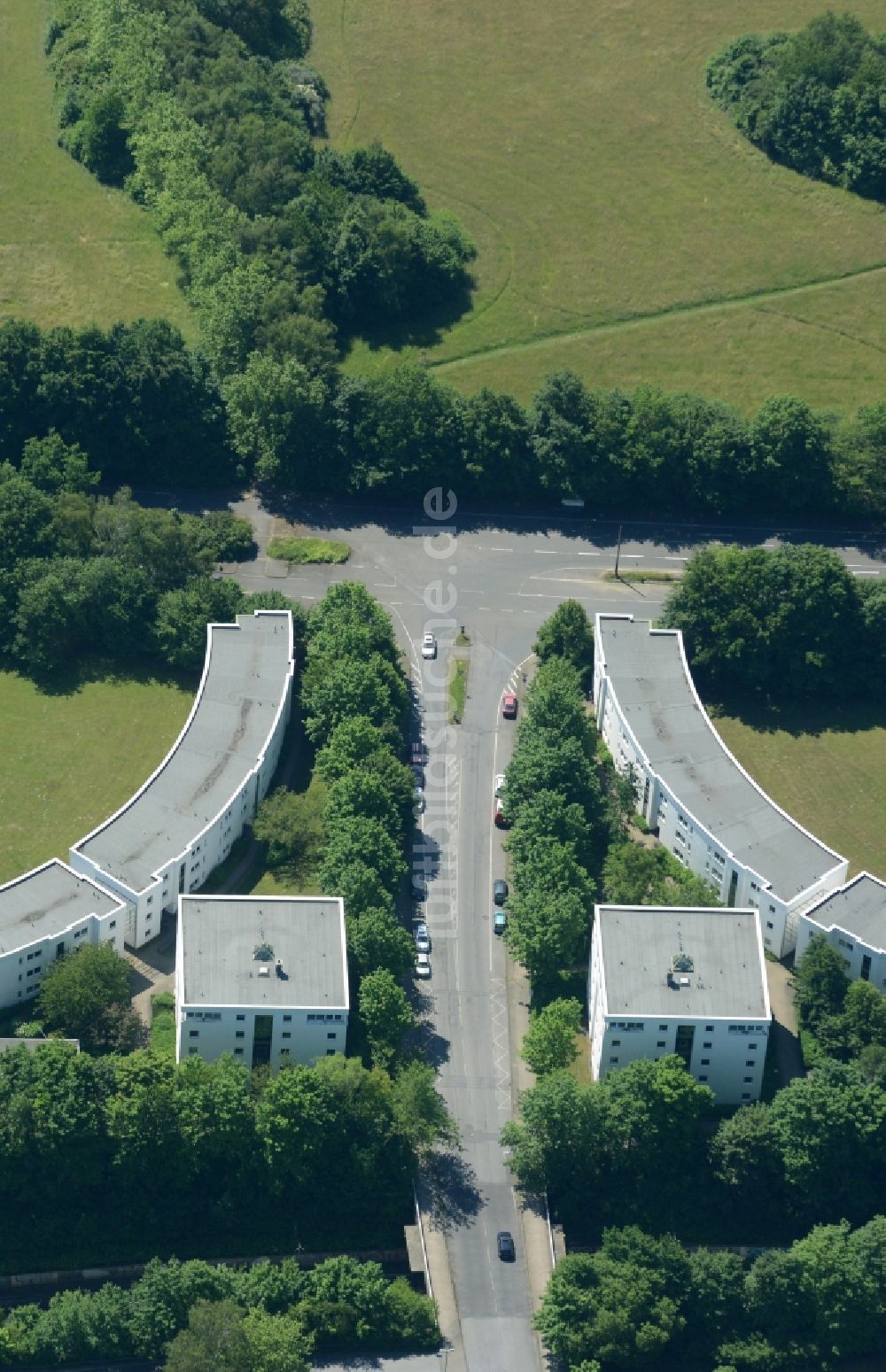 Dortmund von oben - Wohngebiet einer Reihenhaus- Siedlung in Dortmund im Bundesland Nordrhein-Westfalen