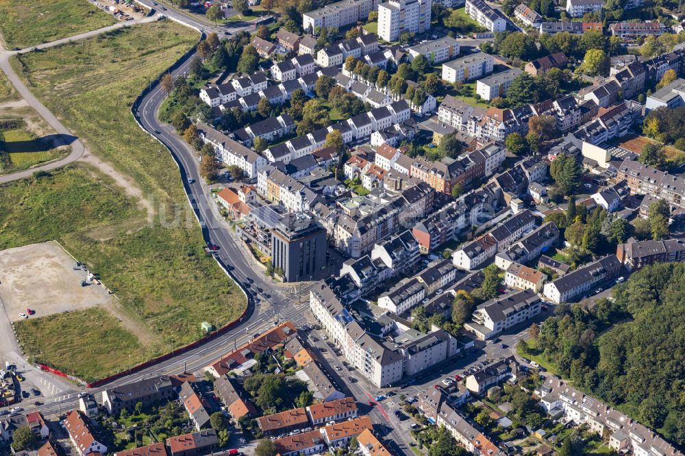 Luftaufnahme Düsseldorf - Wohngebiet einer Reihenhaus- Siedlung in Düsseldorf im Bundesland Nordrhein-Westfalen, Deutschland