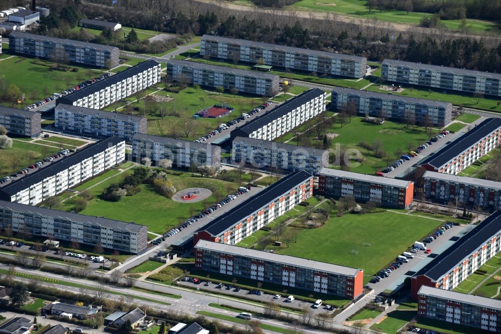 Luftbild Ballerup - Wohngebiet einer Reihenhaus- Siedlung Hedeparken in Ballerup in Region Hovedstaden, Dänemark