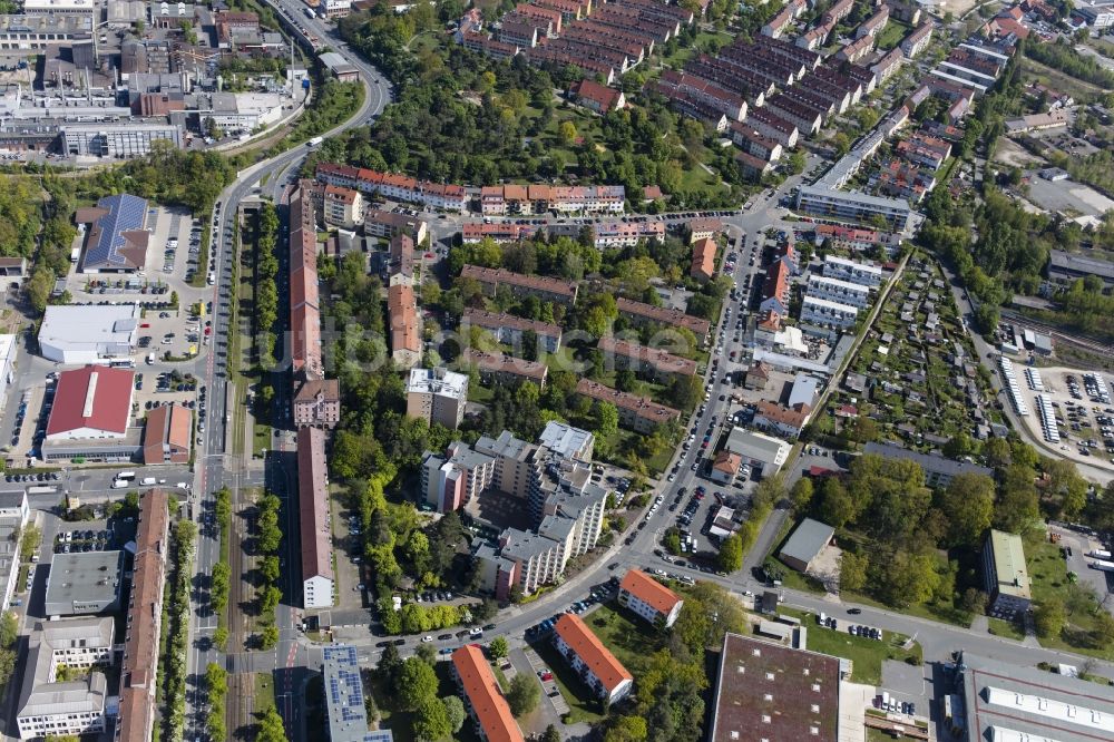 Nürnberg von oben - Wohngebiet einer Reihenhaus- Siedlung Ingolstädter Straße - Nerzstraße in Nürnberg im Bundesland Bayern, Deutschland