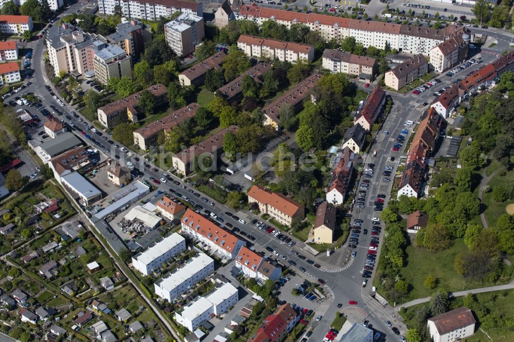 Nürnberg von oben - Wohngebiet einer Reihenhaus- Siedlung Ingolstädter Straße - Nerzstraße in Nürnberg im Bundesland Bayern, Deutschland