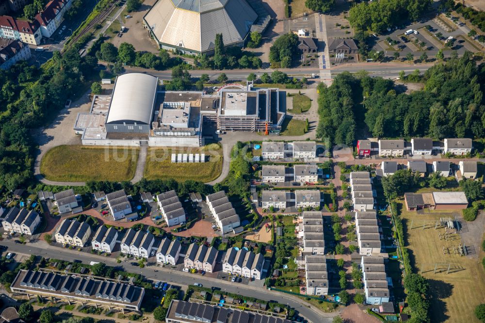 Luftaufnahme Oberhausen - Wohngebiet einer Reihenhaus- Siedlung an der Kampstraße - Auf der Höhe in Oberhausen im Bundesland Nordrhein-Westfalen, Deutschland