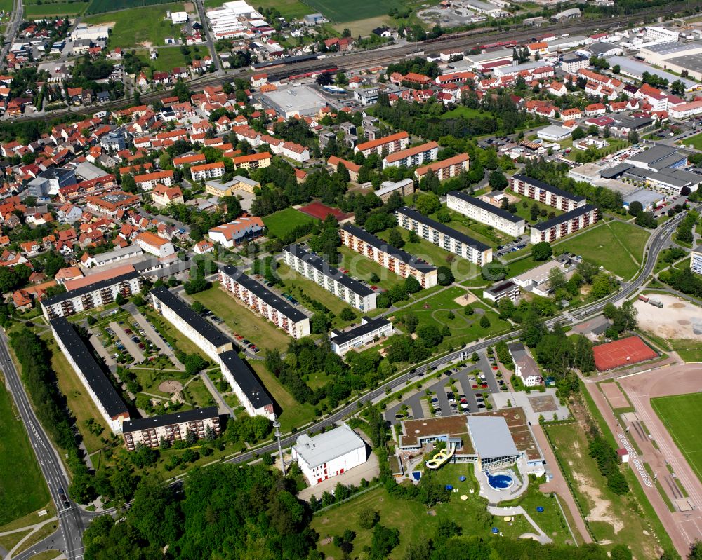 Luftaufnahme Leinefelde - Wohngebiet einer Reihenhaus- Siedlung in Leinefelde im Bundesland Thüringen, Deutschland