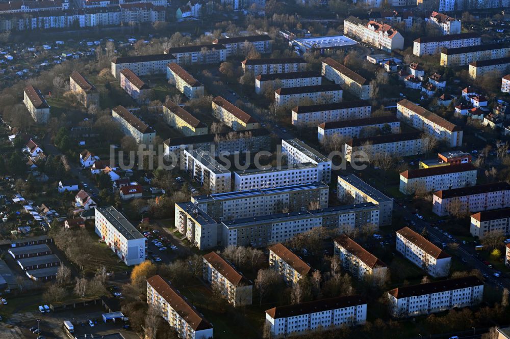 Luftaufnahme Leipzig - Wohngebiet einer Reihenhaus- Siedlung in Leipzig im Bundesland Sachsen, Deutschland