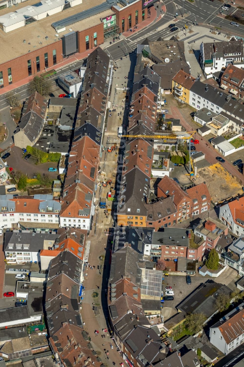 Luftaufnahme Dorsten - Wohngebiet einer Reihenhaus- Siedlung Lippestraße in Dorsten im Bundesland Nordrhein-Westfalen, Deutschland