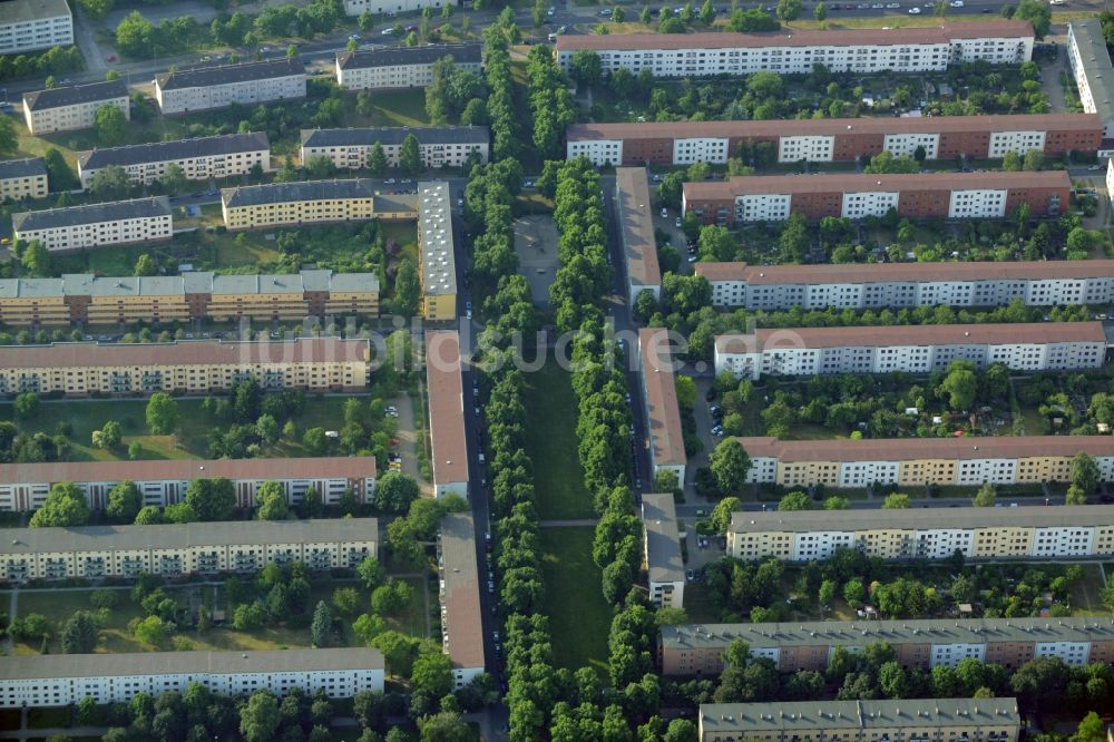 Luftaufnahme Magdeburg - Wohngebiet einer Reihenhaus- Siedlung in Magdeburg im Bundesland Sachsen-Anhalt