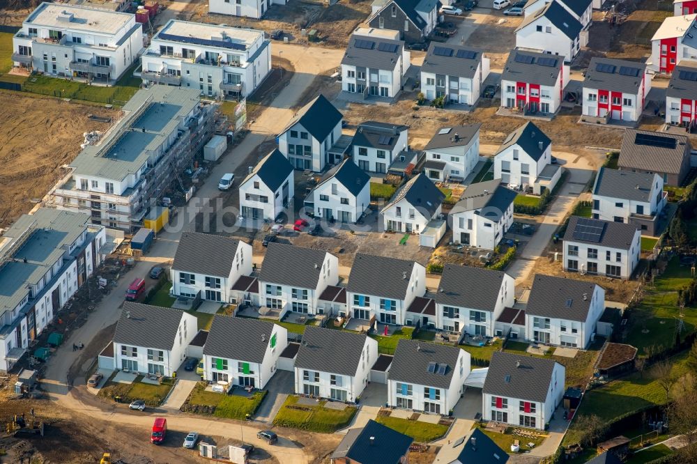 Luftbild Essen - Wohngebiet einer Reihenhaus- Siedlung am Neubaugebiet Breloher Steig in Essen im Bundesland Nordrhein-Westfalen