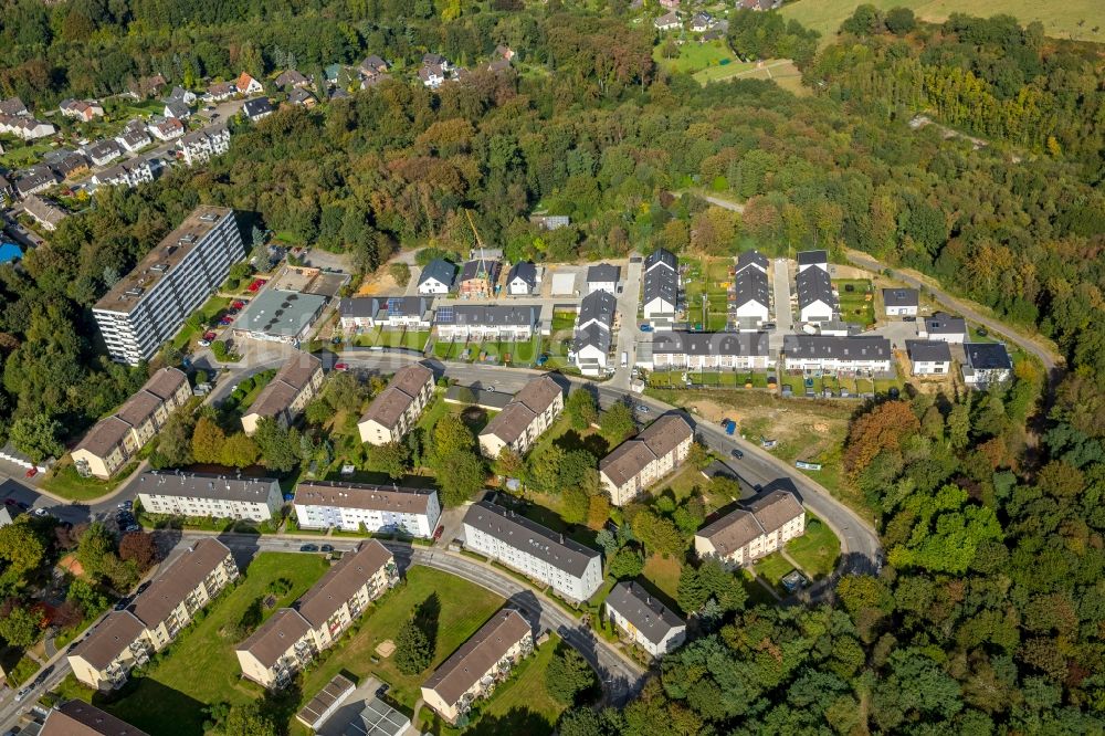 Velbert aus der Vogelperspektive: Wohngebiet einer Reihenhaus- Siedlung am Nordpark in Velbert im Bundesland Nordrhein-Westfalen