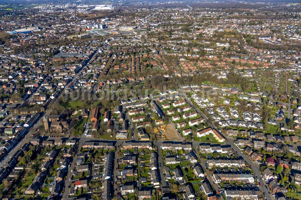 Luftbild Oberhausen - Wohngebiet einer Reihenhaus- Siedlung in Oberhausen im Bundesland Nordrhein-Westfalen, Deutschland