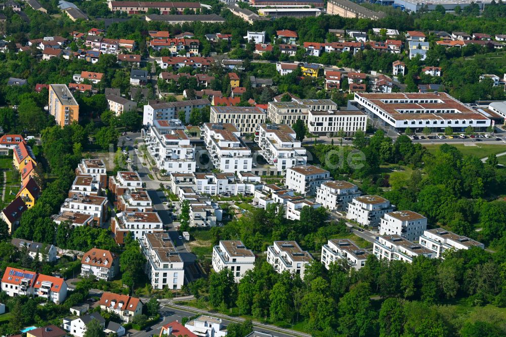 Würzburg aus der Vogelperspektive: Wohngebiet einer Reihenhaus- Siedlung im Ortsteil Frauenland in Würzburg im Bundesland Bayern, Deutschland