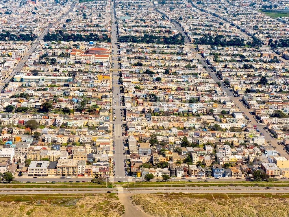 San Francisco aus der Vogelperspektive: Wohngebiet einer Reihenhaus- Siedlung Outer Richond mit Balboa Street, Cabrillo Street und Fulton Street in San Francisco in Kalifornien, USA