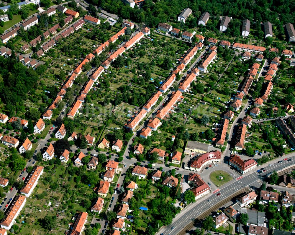 Luftaufnahme Rüppurr - Wohngebiet einer Reihenhaus- Siedlung in Rüppurr im Bundesland Baden-Württemberg, Deutschland