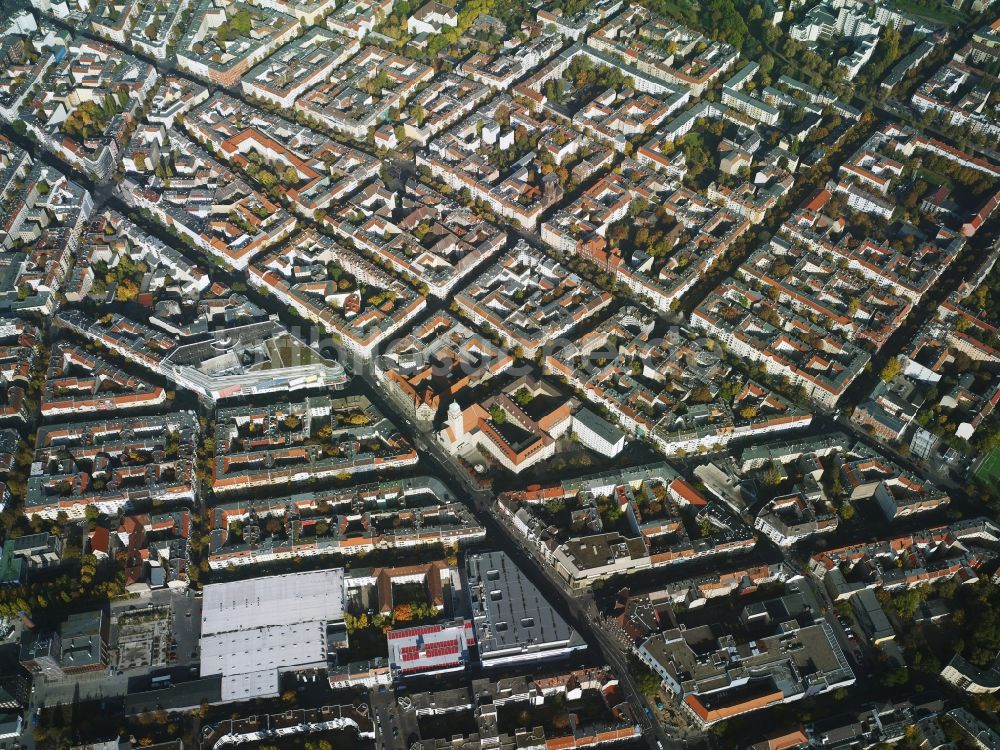 Berlin von oben - Wohngebiet einer Reihenhaus- Siedlung an der Sonnenallee, Karl-Marx-Straße und Fuldastraße in Berlin